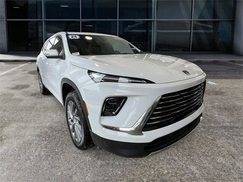 Used 2025 Buick Enclave Preferred w/ Power Package image 5