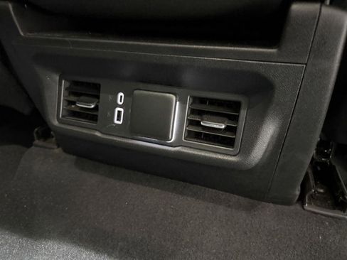 Used 2024 Chevrolet Silverado 1500 LT w/ Z71 Off-Road Package image 34