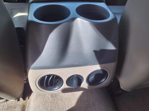 Used 2006 Ford F150 Lariat image 6