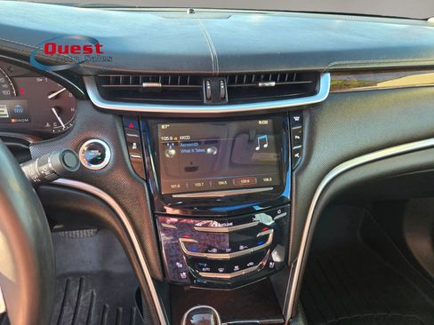 Used 2017 Cadillac XTS Luxury FWD image 36