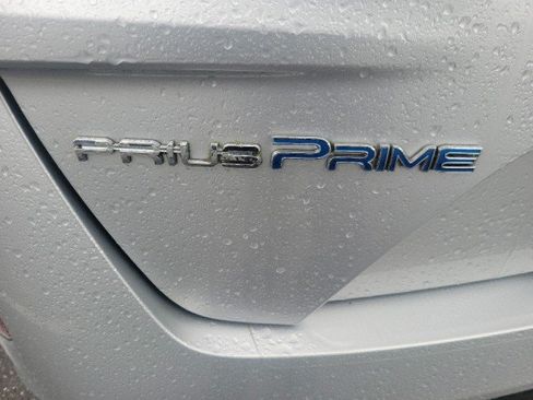 Used 2017 Toyota Prius Prime Premium FWD image 4