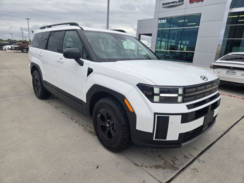 Used 2025 Hyundai Santa Fe XRT image 1