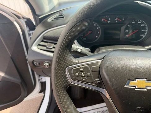 Used 2024 Chevrolet Malibu LT FWD image 15