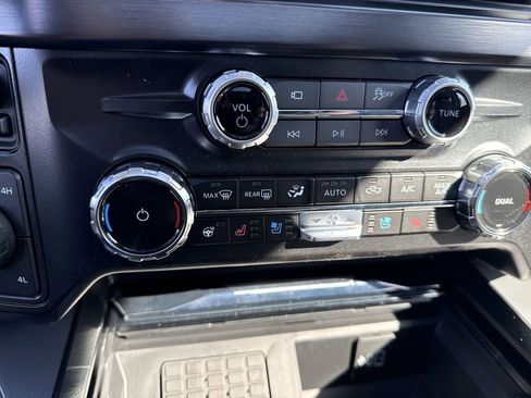 New 2026 Ford F250 Lariat w/ Lariat Ultimate Package image 35