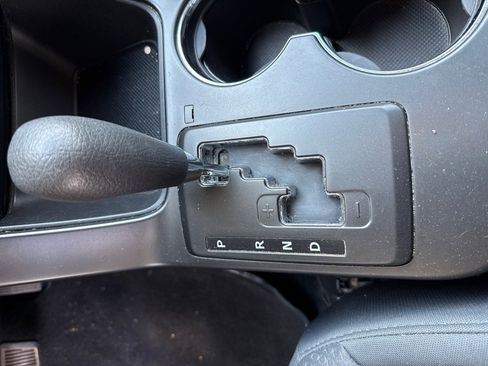 Used 2012 Kia Sorento LX w/ V6 Convenience Pkg image 12