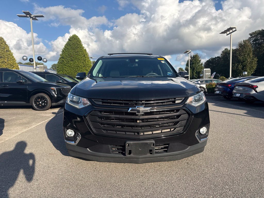 Used 2018 Chevrolet Traverse LT w/ LPO, Black Accent Package FWD image 6