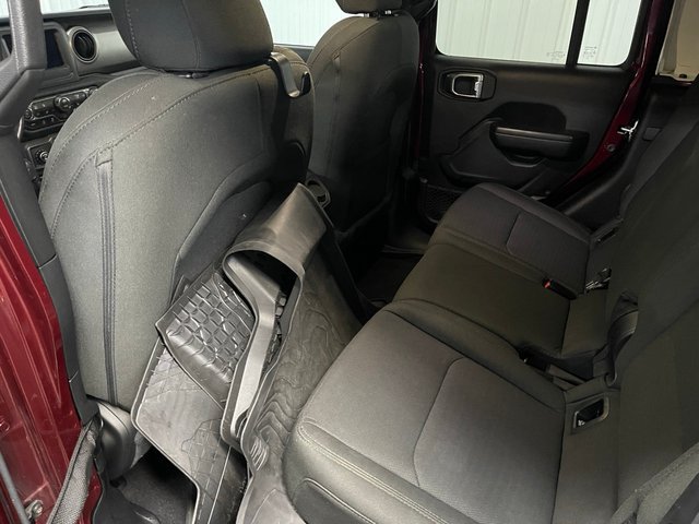 Used 2021 Jeep Gladiator Sport AWD/4WD image 15