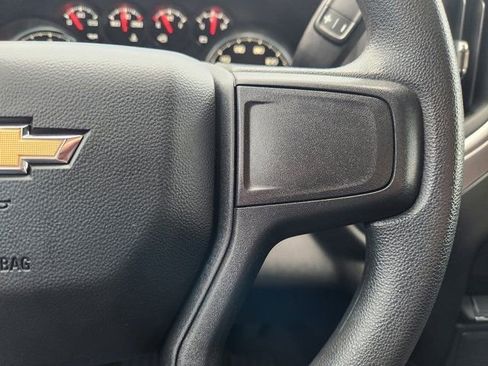 Used 2023 Chevrolet Silverado 1500 Custom image 31
