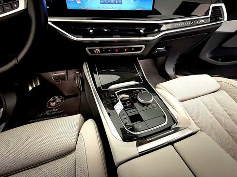 Certified 2024 BMW X5 xDrive40i w/ M Sport Package image 18