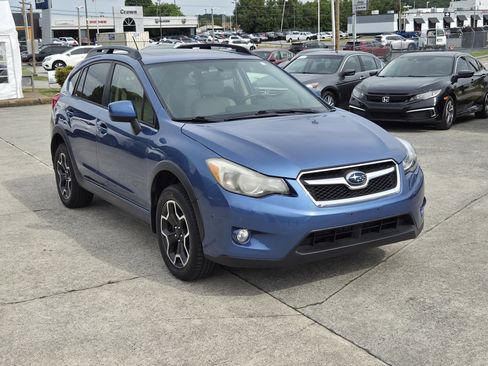 Used 2014 Subaru Crosstrek 2.0i Limited AWD/4WD image 1