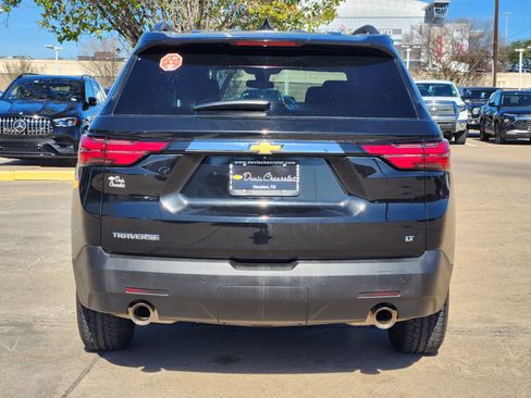 Used 2023 Chevrolet Traverse LT image 7