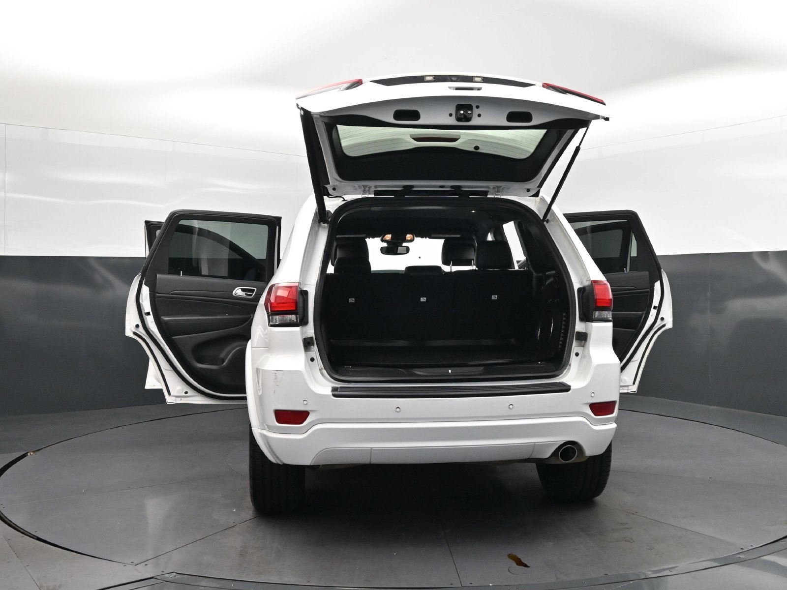 Used 2022 Jeep Grand Cherokee Laredo X RWD image 51