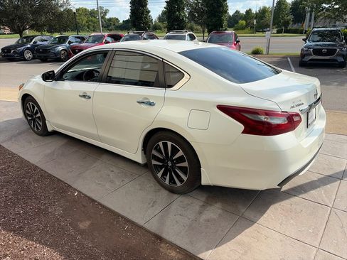 Used 2018 Nissan Altima 2.5 SV w/ 2.5 SV Technology Package FWD image 7