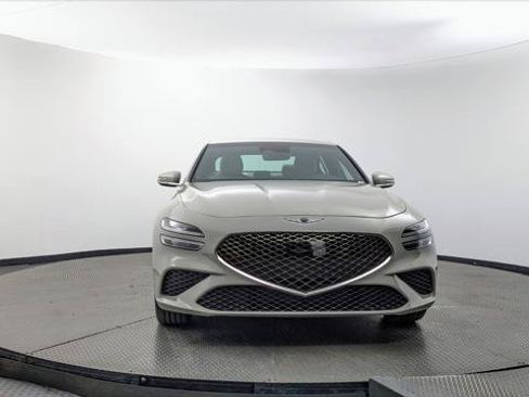 Used 2025 Genesis G70 2.5T RWD image 12