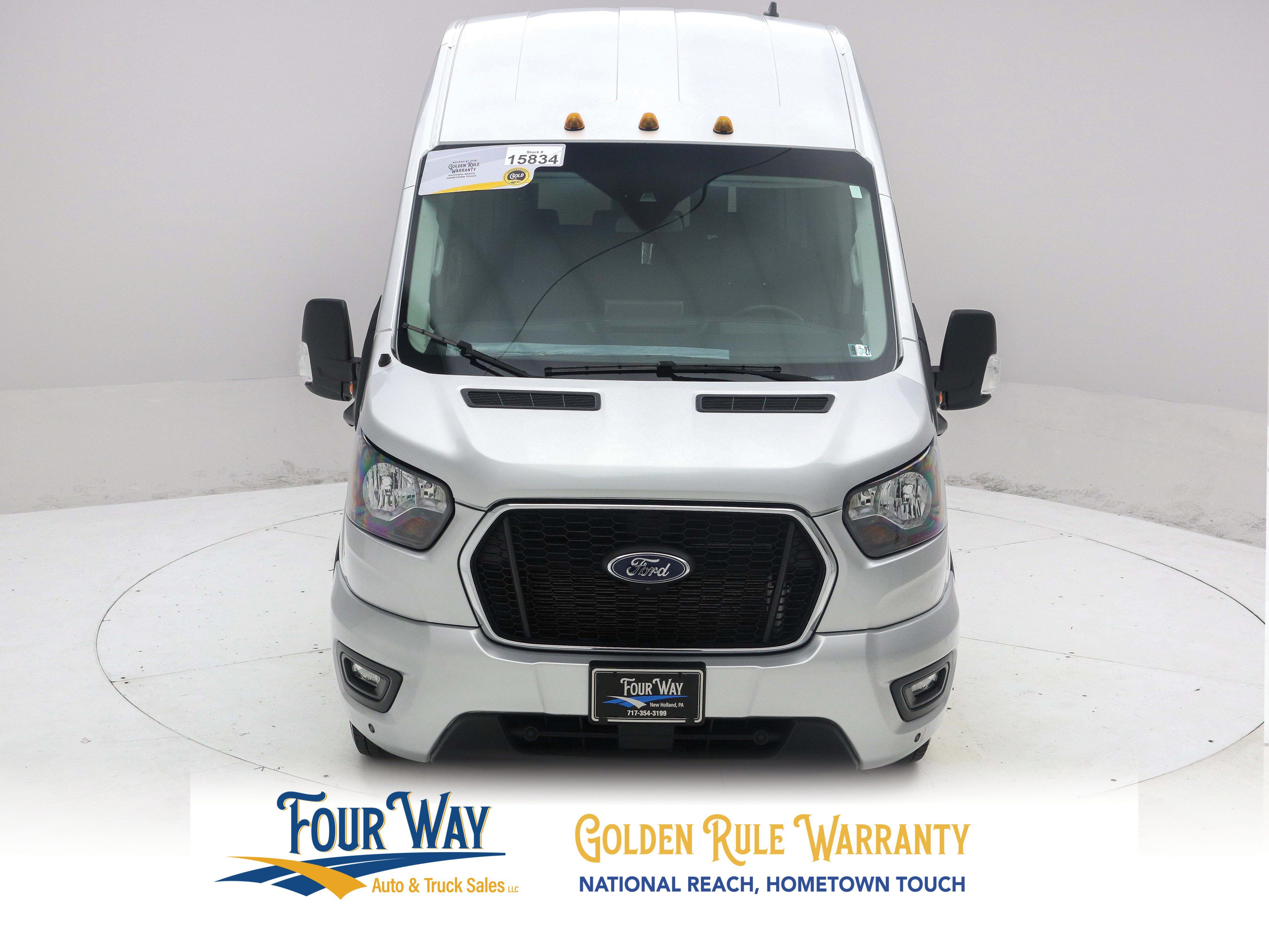 Used 2024 Ford Transit 350 XLT RWD image 9