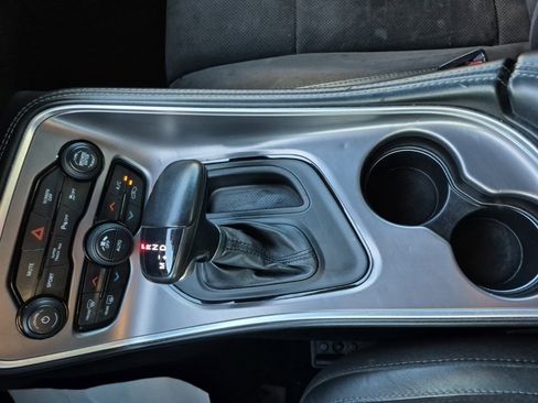 Certified 2022 Dodge Challenger R/T w/ Plus Package image 35