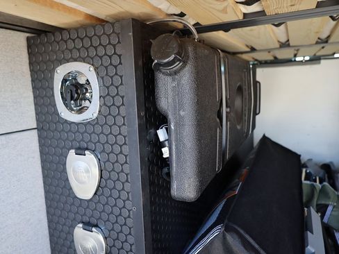 Used 2022 Mercedes-Benz Sprinter 2500 image 27