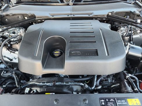 Certified 2024 Land Rover Defender 130 X image 32