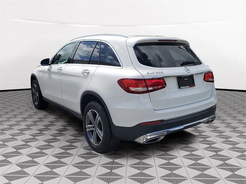 Used 2019 Mercedes-Benz GLC 300 w/ Premium Package image 4