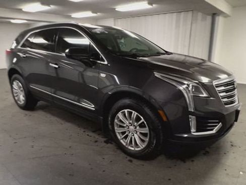 Used 2018 Cadillac XT5 Luxury w/ Driver Awareness Package image 2