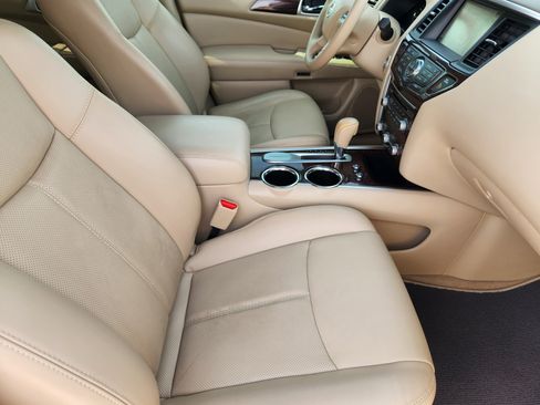 Used 2014 Nissan Pathfinder Platinum w/ Platinum Premium Package image 14