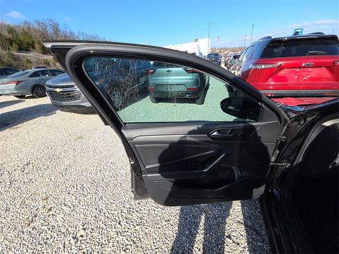 Used 2021 Volkswagen Jetta S w/ Driver Assistance Package image 8