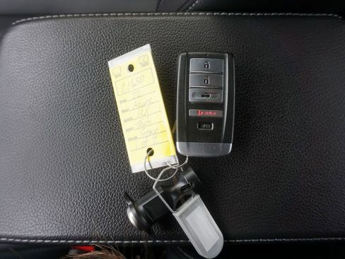 Used 2022 Acura ILX image 32