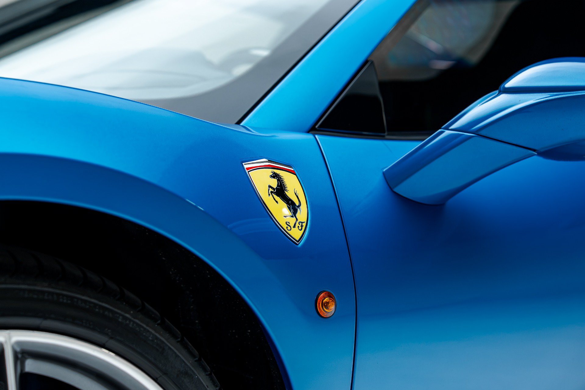 Used 2019 Ferrari 488 Spider RWD image 27