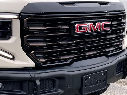 Used 2026 GMC Sierra 1500 AT4X AWD/4WD image 28