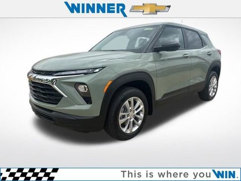 New 2026 Chevrolet TrailBlazer LS w/ LS Convenience Package AWD/4WD image 1