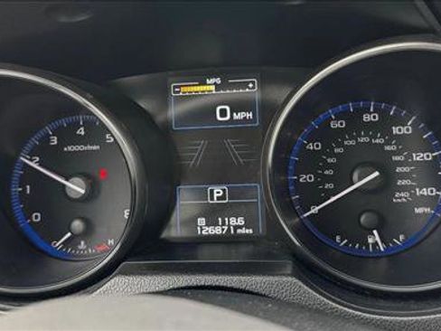 Used 2016 Subaru Outback 2.5i Limited AWD/4WD image 12