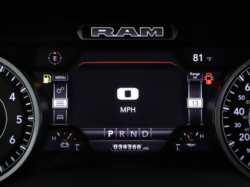 Used 2022 RAM 1500 Laramie AWD/4WD image 13