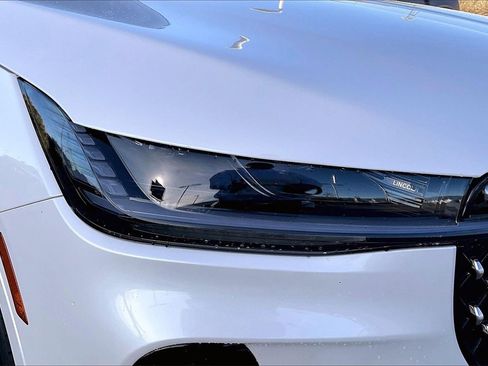 Used 2024 Lincoln Nautilus Reserve w/ Equipment Group 203A image 27