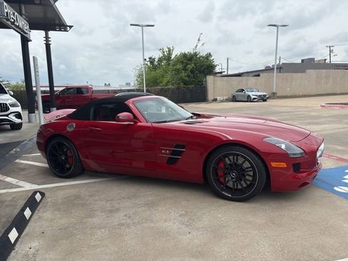 Used 2012 Mercedes-Benz SLS AMG Roadster image 8