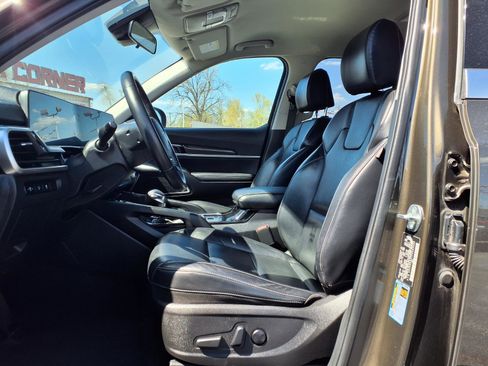 Used 2023 Kia Telluride S AWD/4WD image 14