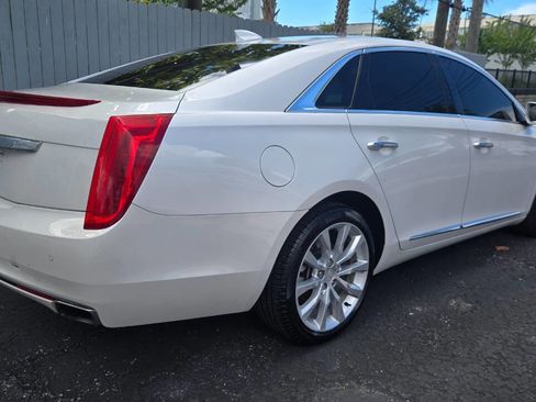 Used 2017 Cadillac XTS Luxury image 3