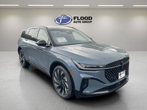 New 2026 Lincoln Nautilus Reserve w/ Jet Appearance Package AWD/4WD image 1