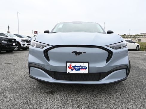 New 2025 Ford Mustang Mach-E Premium image 9