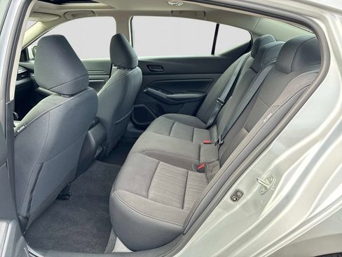 Certified 2024 Nissan Altima 2.5 SV w/ SV Premium Package AWD/4WD image 16