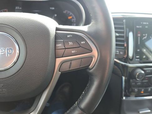 Used 2021 Jeep Grand Cherokee Freedom Edition image 15