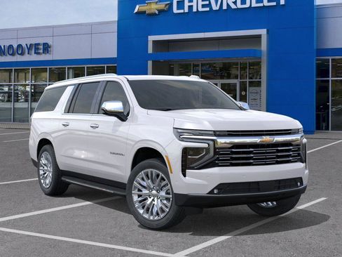 New 2025 Chevrolet Suburban Premier w/ Sun And Tow Package AWD/4WD image 7