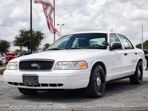 Used 2008 Ford Crown Victoria Police Interceptor RWD image 5