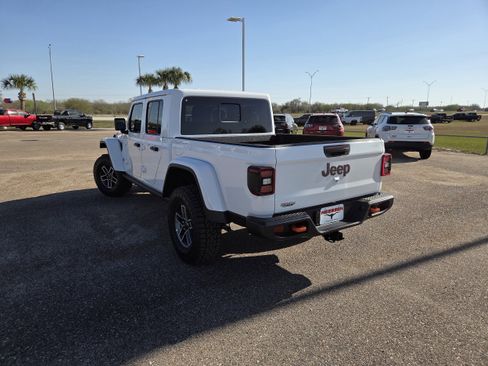 New 2026 Jeep Gladiator Mojave image 5