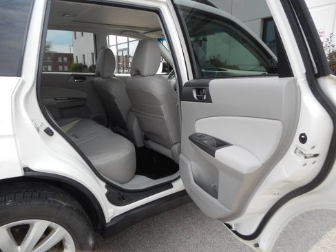 Used 2012 Subaru Forester 2.5X Limited image 33