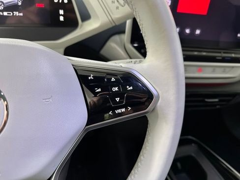 Used 2023 Volkswagen ID.4 S image 16