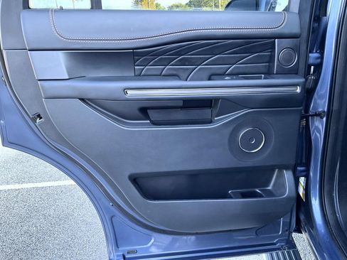 Used 2023 Ford Expedition Platinum AWD/4WD image 26