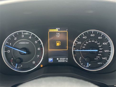 Used 2019 Subaru Ascent Limited image 9