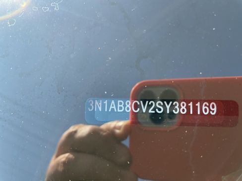 New 2025 Nissan Sentra SV w/ SV Premium Package image 27