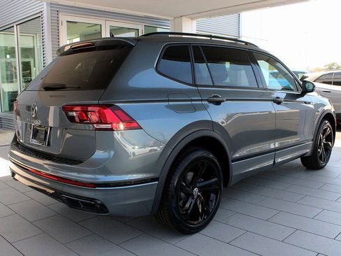 Used 2024 Volkswagen Tiguan SE R-Line image 23