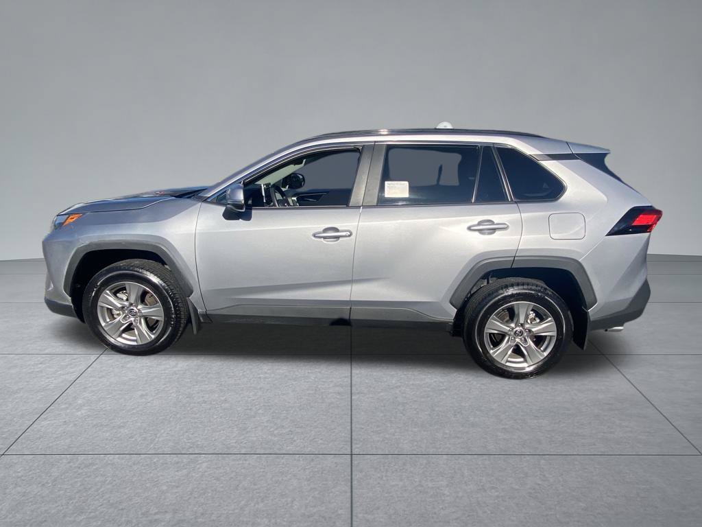 Used 2025 Toyota RAV4 XLE w/ Convenience Package FWD image 3